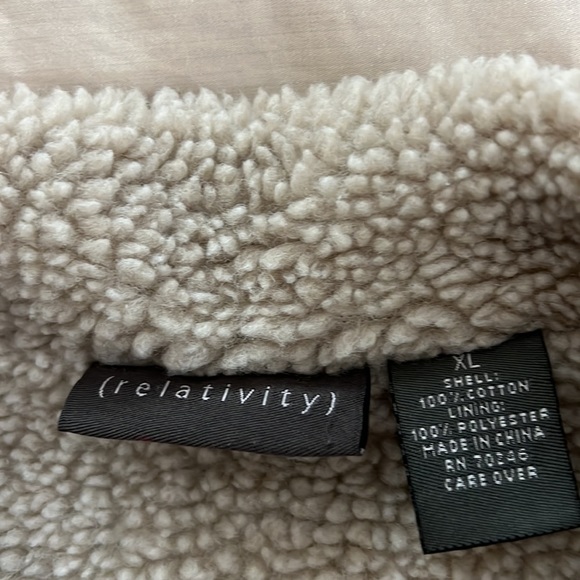 Womens blue Jean vest with fleece lining. Size L. Relativity Brand. Zipper front - Picture 2 of 2